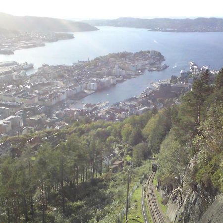 Central Location In The Heart Of Historic Bergen Exterior foto