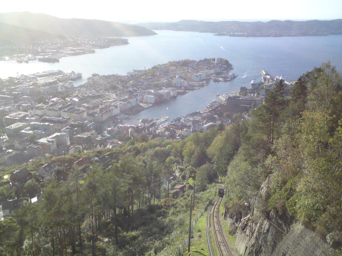 Central Location In The Heart Of Historic Bergen Exterior foto